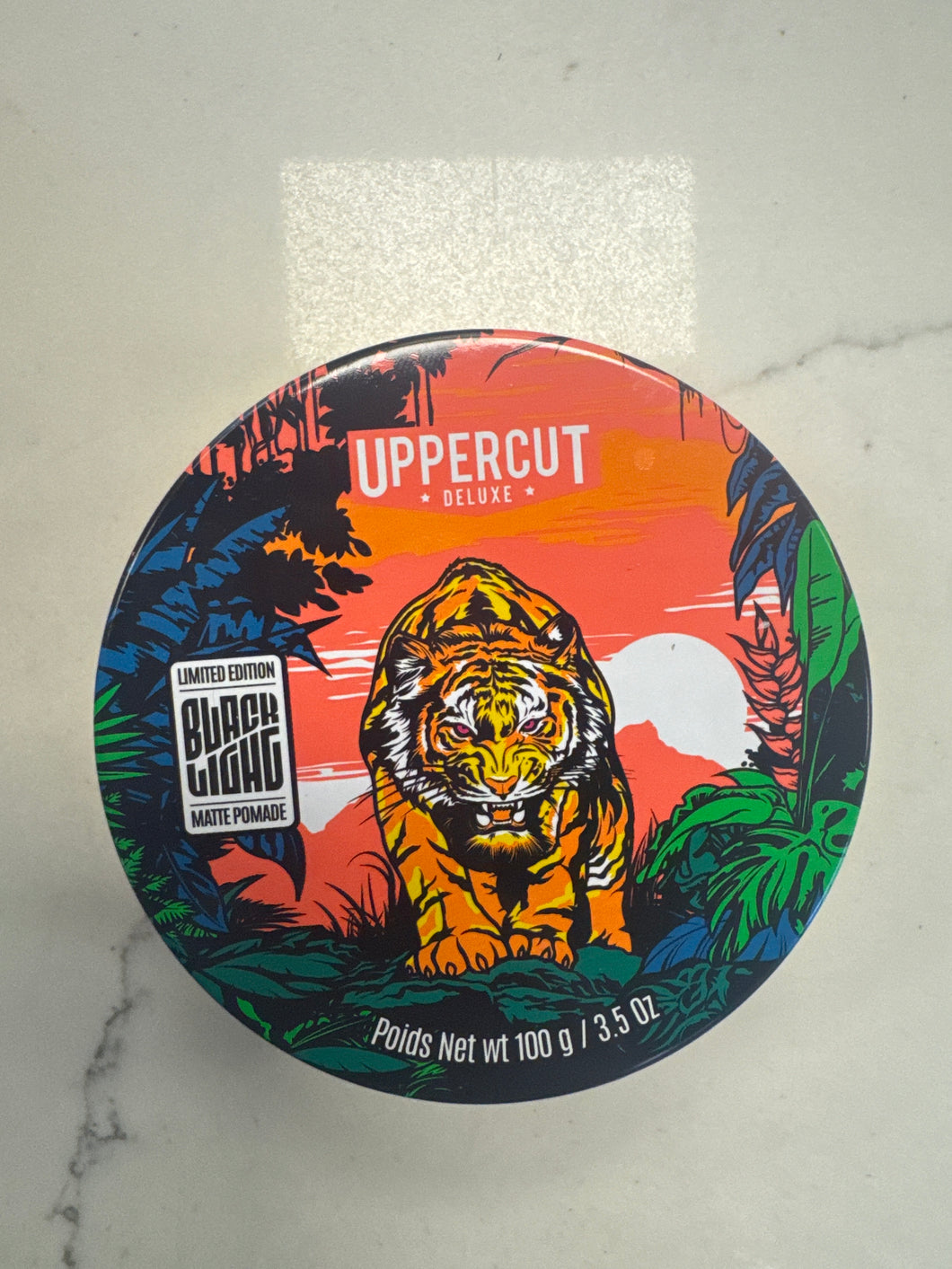 Black light matte pomade